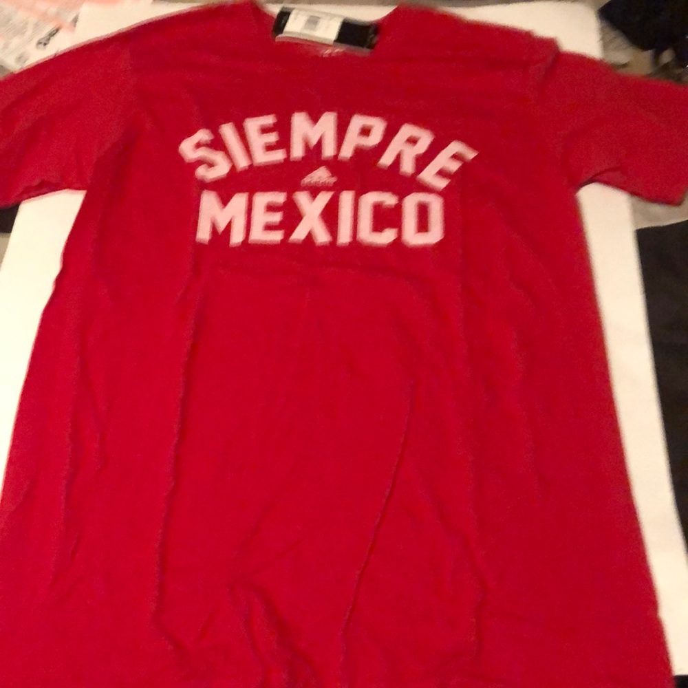 Forever - siepre  Mexico NWT addias tee